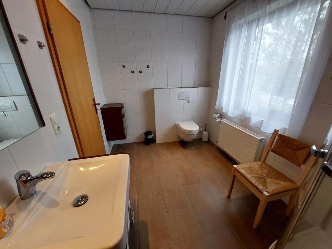 ブラウンラーゲHarzhaus Rauchアパートメント 部屋 写真